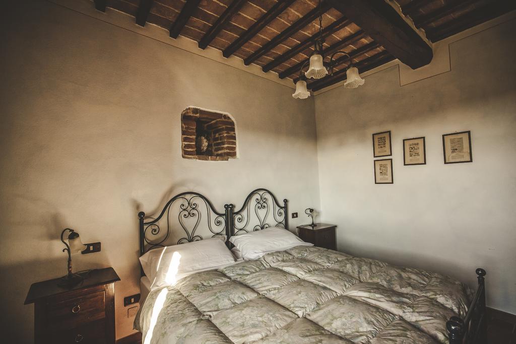 Agriturismo Zampugna Montefollonico Buitenkant foto