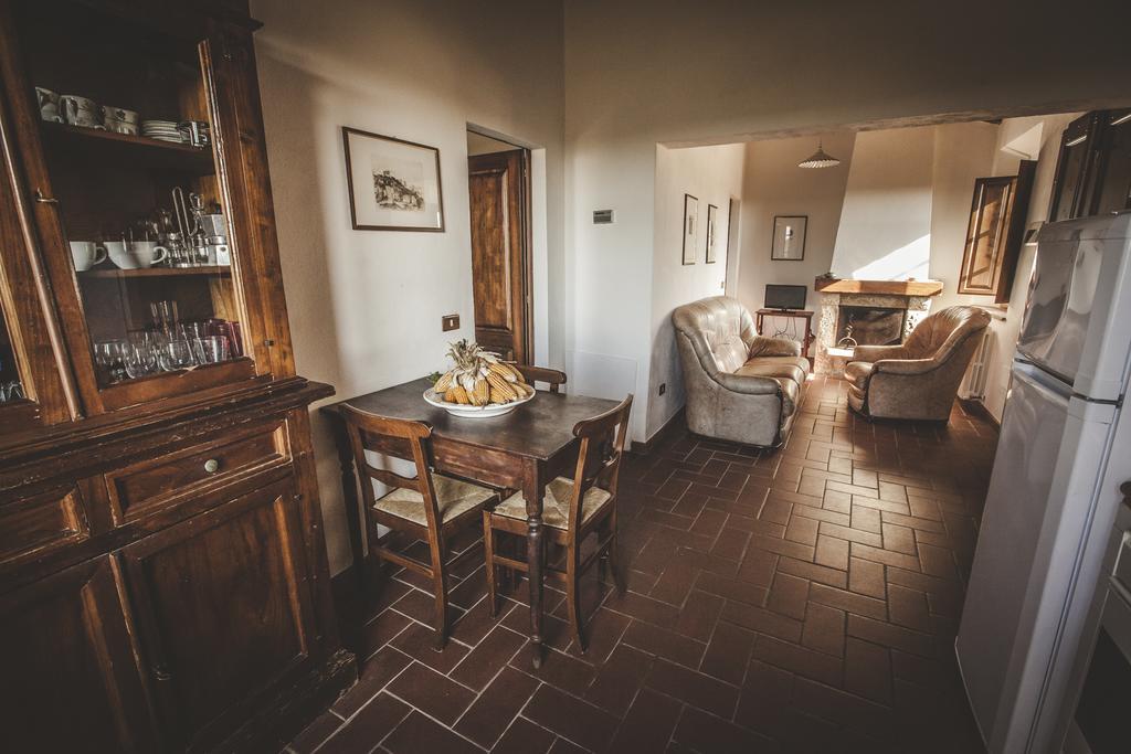 Agriturismo Zampugna Montefollonico Buitenkant foto