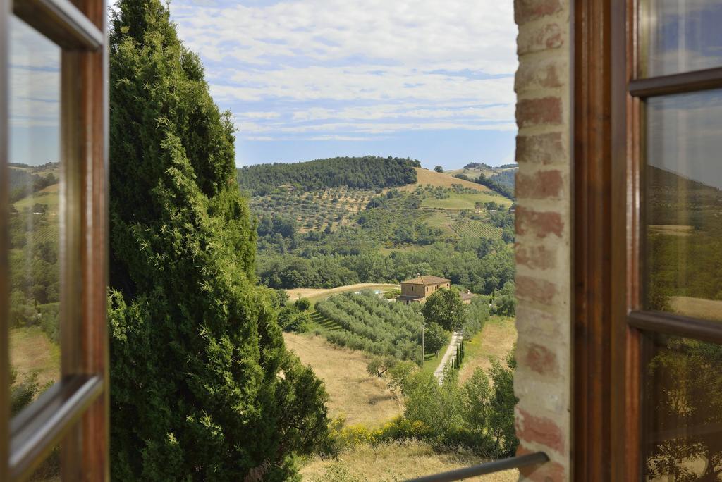Agriturismo Zampugna Montefollonico Buitenkant foto